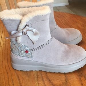 Ugg gray leather shearling boots rubber sole 4